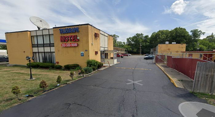 Suburban House Motel (Telegraph Motel) - 2019 Street View (newer photo)